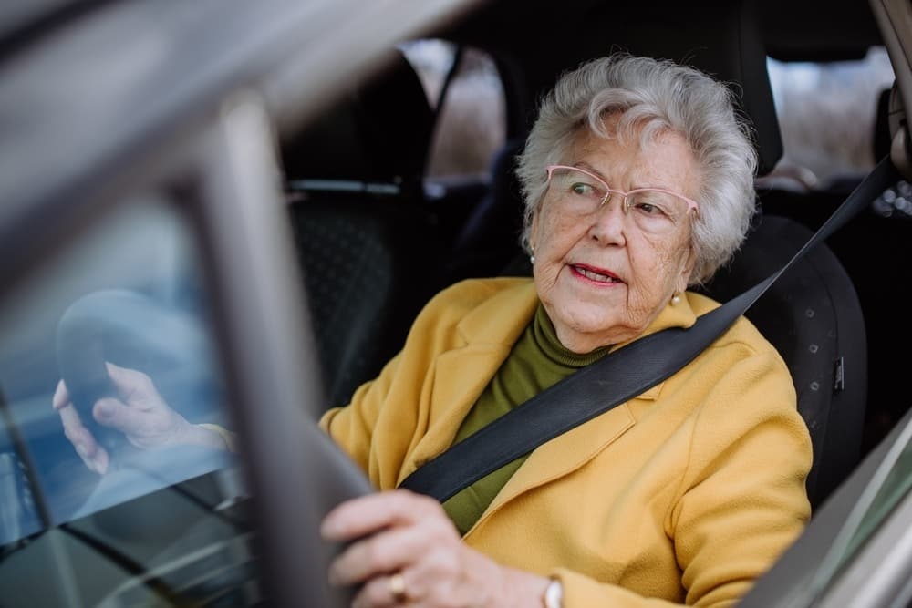 seniors vers une interdiction de conduire partout en europe à partir de cette date, voici ce que l’on sait
