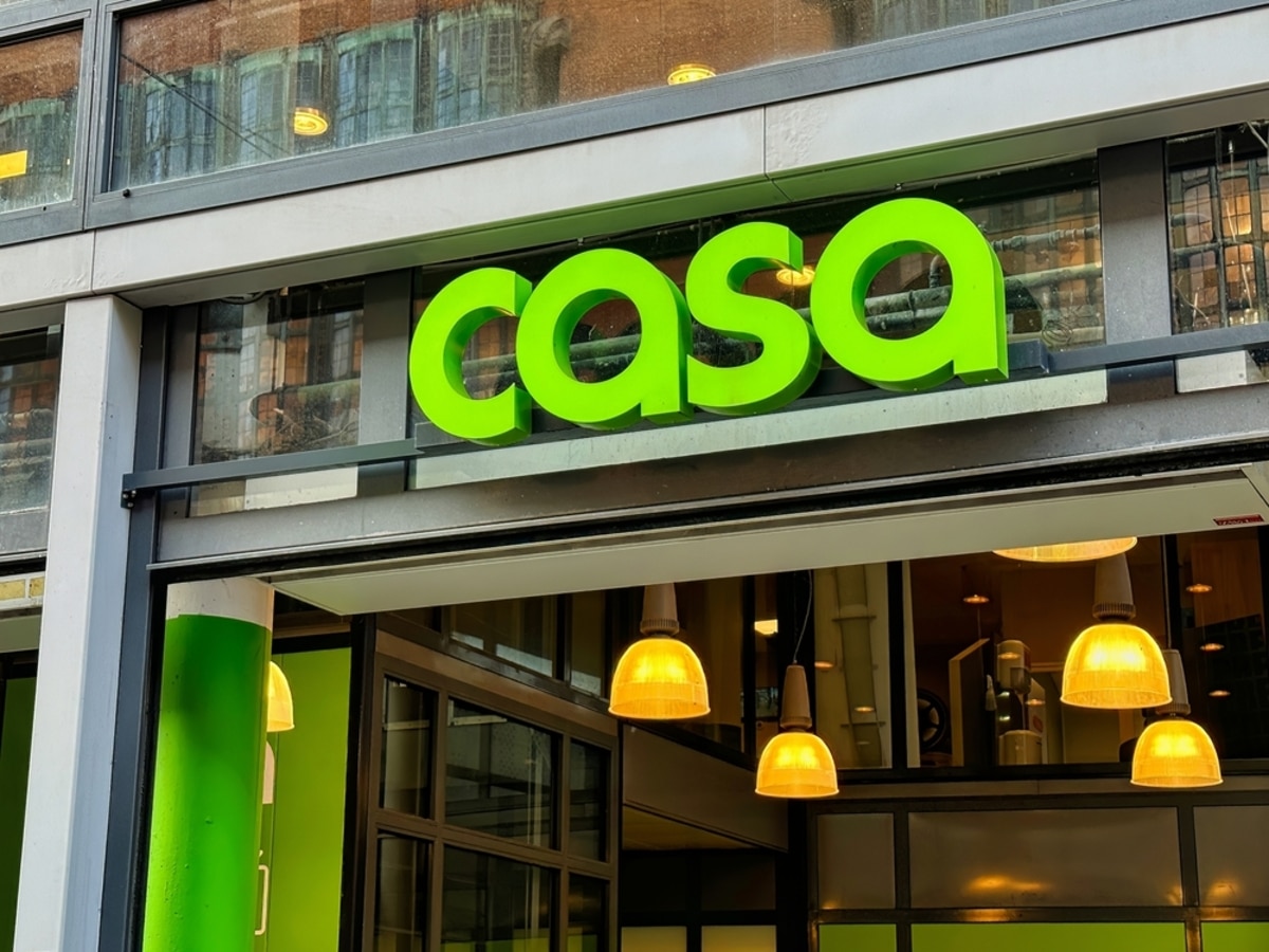 the,hague,,netherlands, ,january,23,2023:,store,front,and
