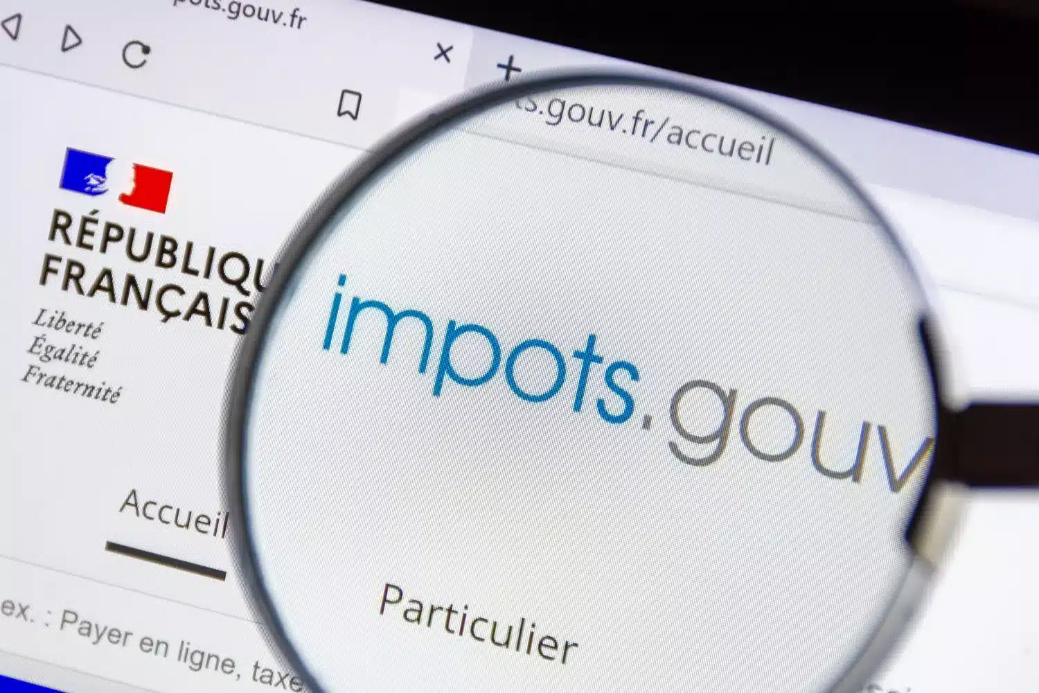 déclaration fiscale voici le montant des impôts en 2025 pour un salaire de 2000 euros