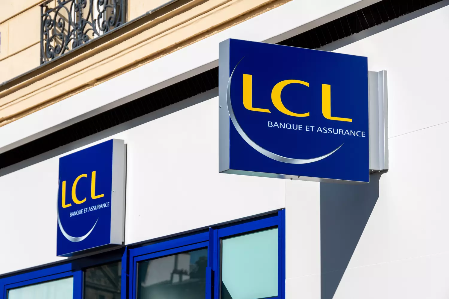 sa femme lui vole 11 800 euros sur son compte épargne, la réponse de la banque est déconcertante