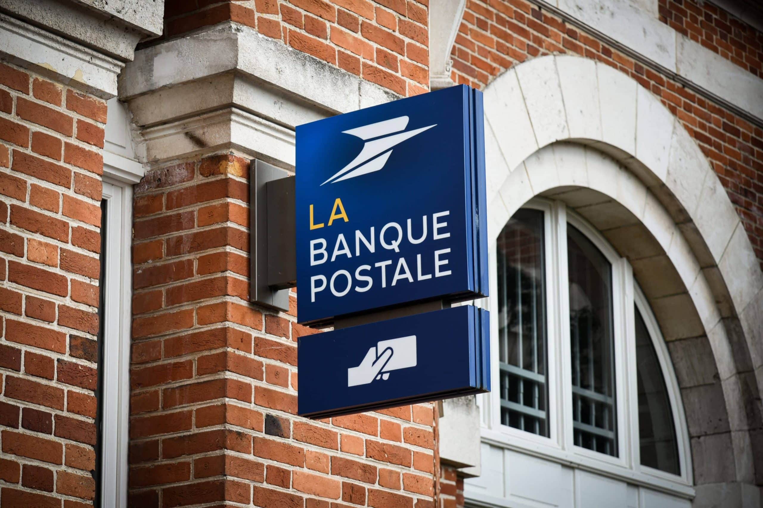 la banque postale ce qui change au 1er juillet pour les 10,1 millions de clients