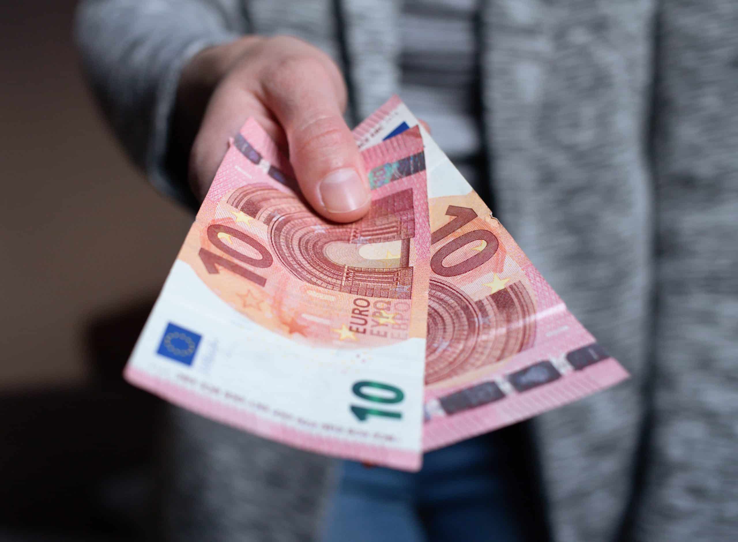 pensez à vider votre compte courant avant le 31 mai au soir ce geste peut vous rapporter gros