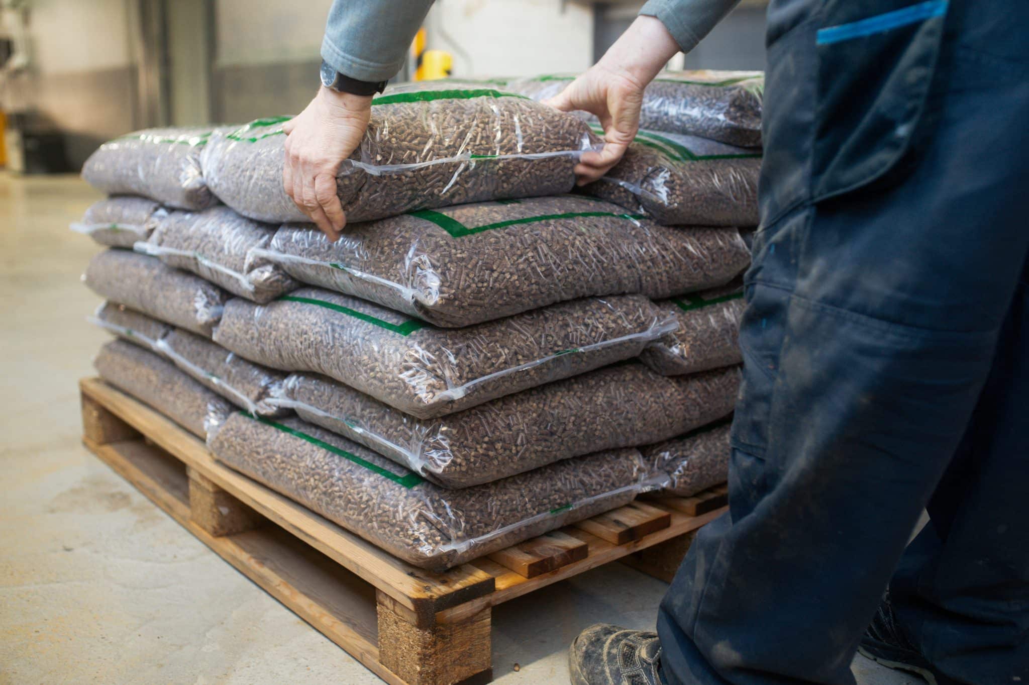 brico dépôt casse le prix des sacs de pellets, c’est la meilleure offre du moment en cette fin de printemps