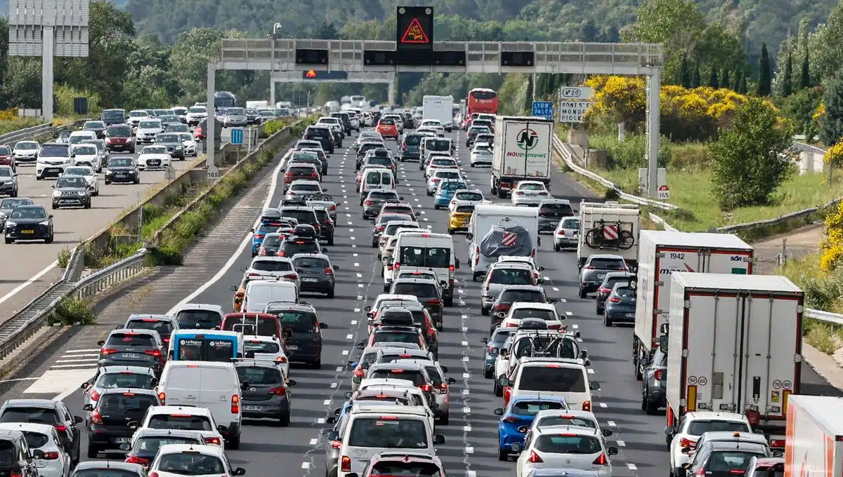 départ en vacances d’été un cauchemar… bison futé prévient, ne prenez pas la route ce jour précis