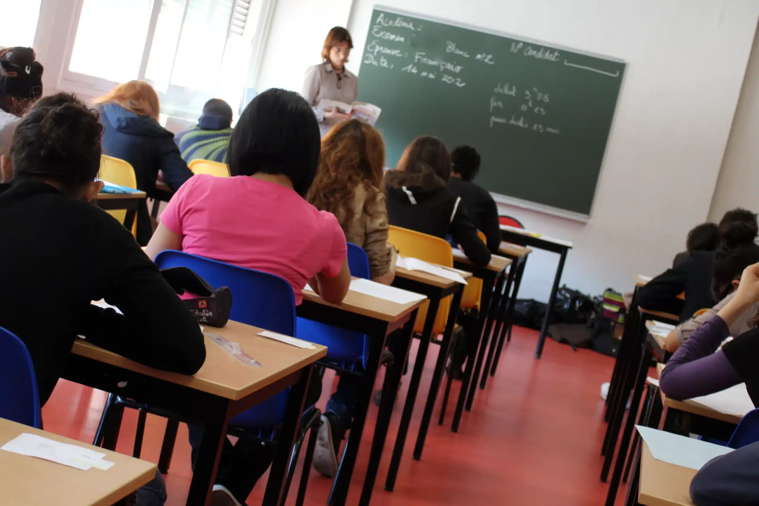 perles du brevet voici les plus belles pépites repérées sur les copies des collégiens, les profs se plient de rires