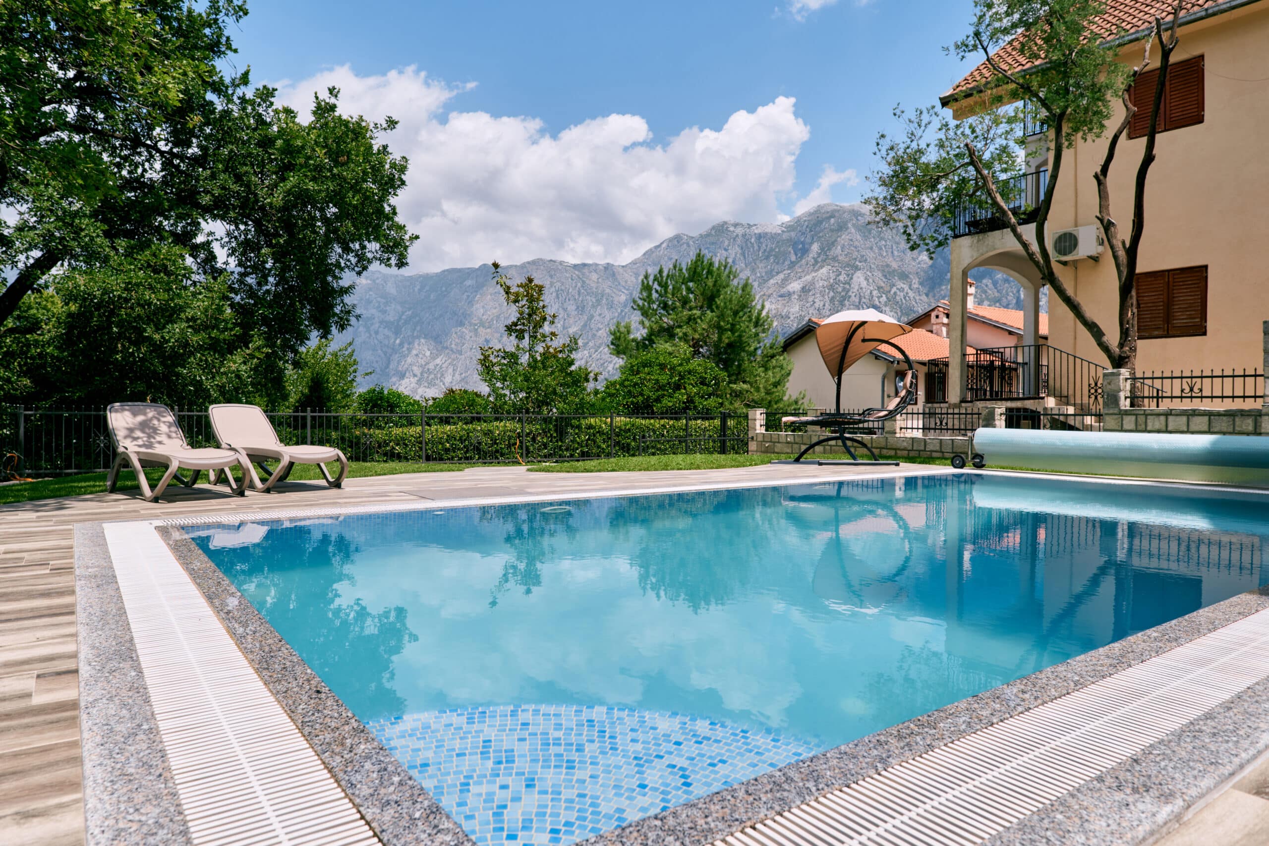 C'est confirmé par les autorités : les piscines sont désormais strictement interdites si elles dépassent cette taille dans cette grande ville française