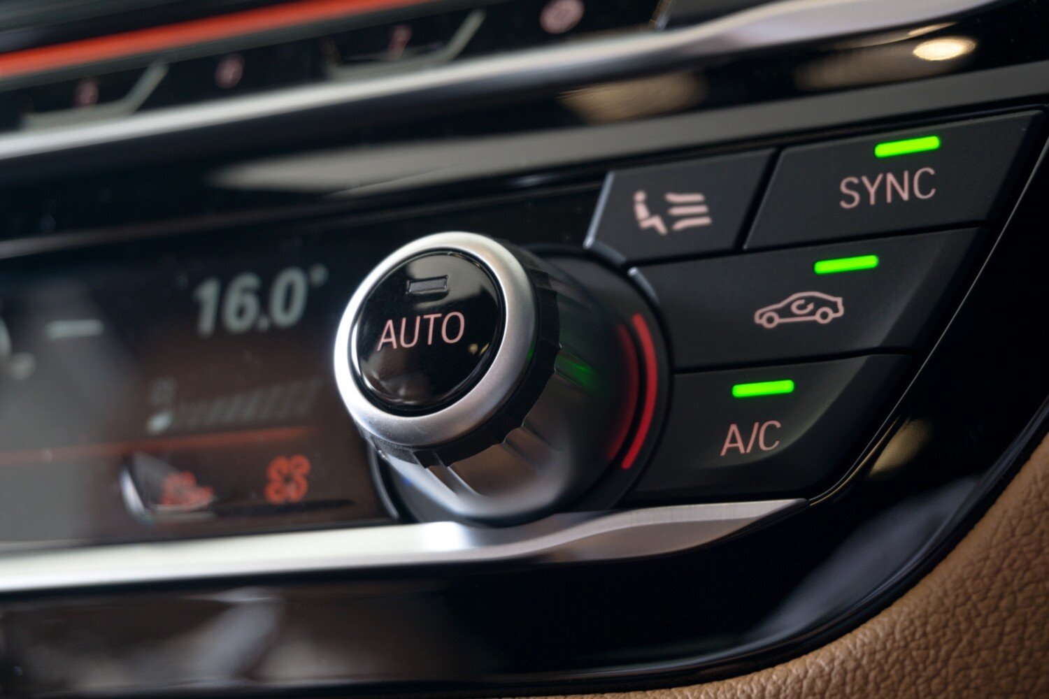 cette astuce méconnue rafraîchit votre voiture en 30 secondes sans clim et bluffe tous ceux qui l’essaient