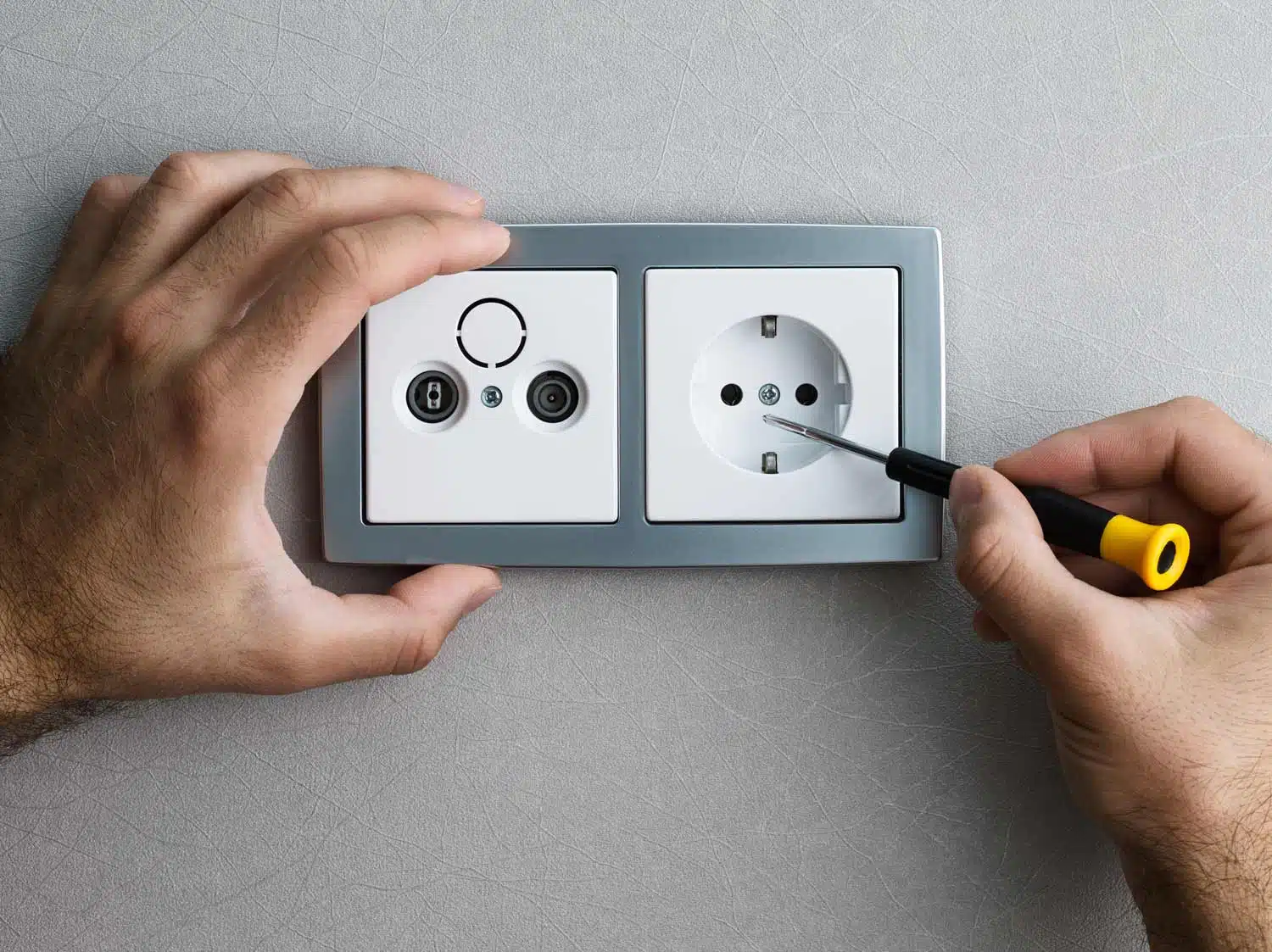 comment bien choisir ses prises électriques pour une rénovation