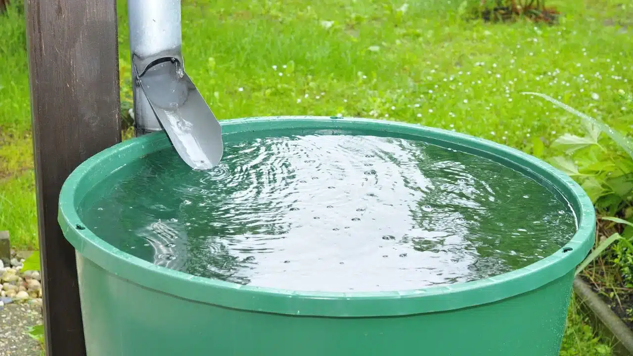 récupérateur d'eau attention, les mairies ont tout prévu pour sanctionner les français qui ne respectent pas cette obligation