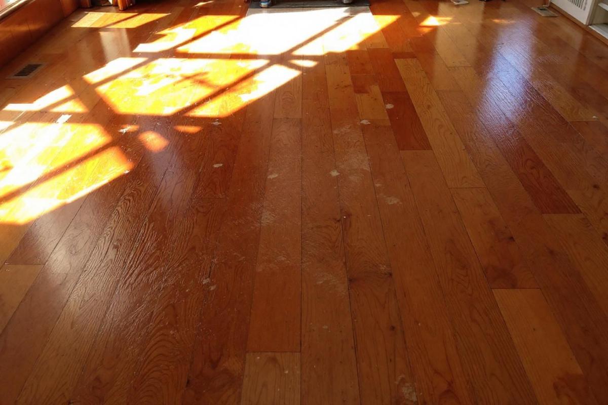 Quel est le temps de séchage d’un parquet après dégât des eaux ?