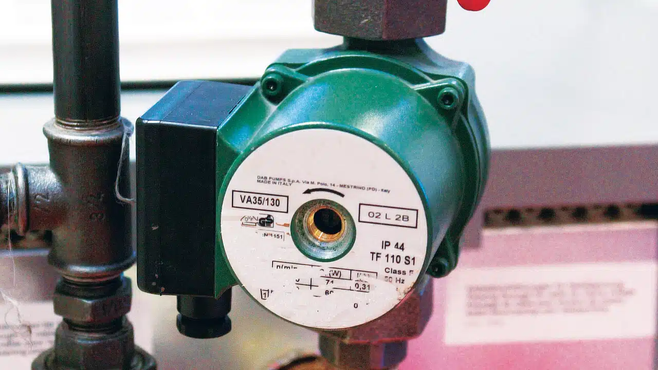 un circulateur chauffage moderne, efficacité énergétique et confort au quotidien