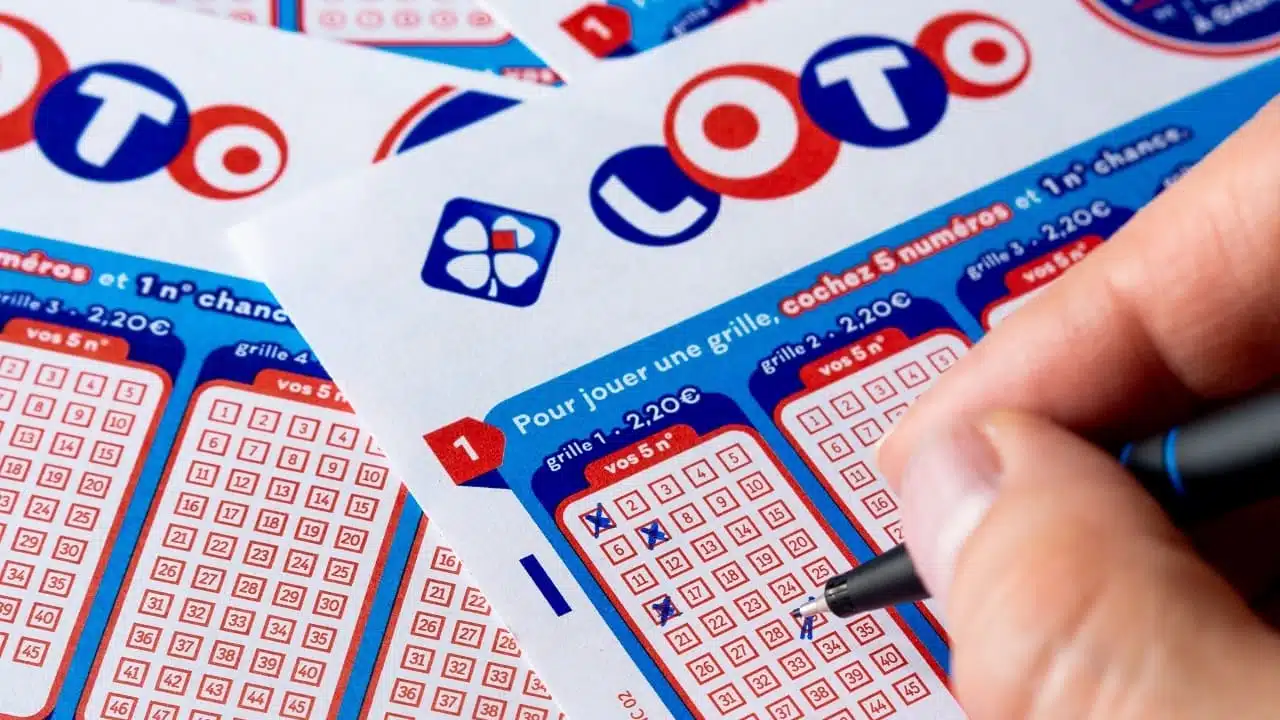 cette retraitée de 83 ans remporte 71,5 millions d’euros mais une nouvelle règle la prive de tout, le jackpot lui échappe une semaine plus tard