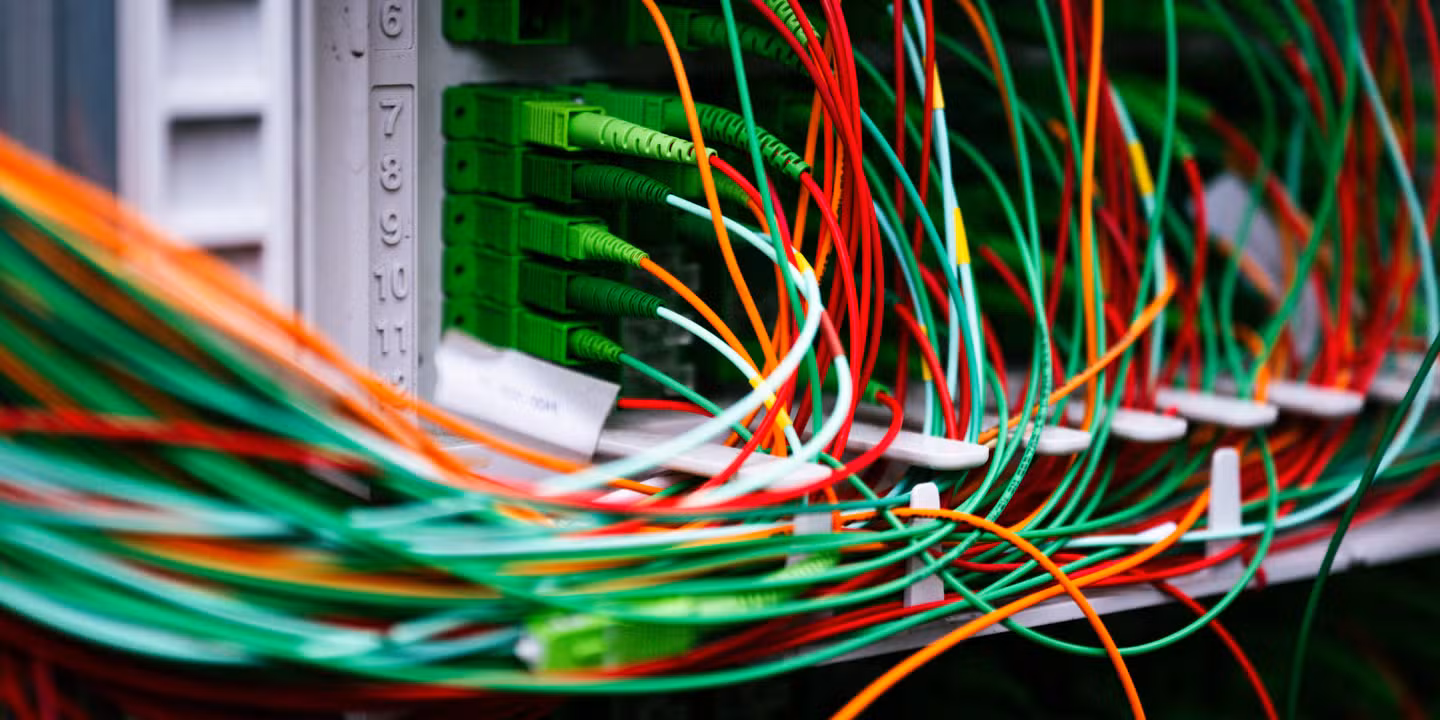 fibre optique bloquée dans la gaine que faire et à qui s’adresser