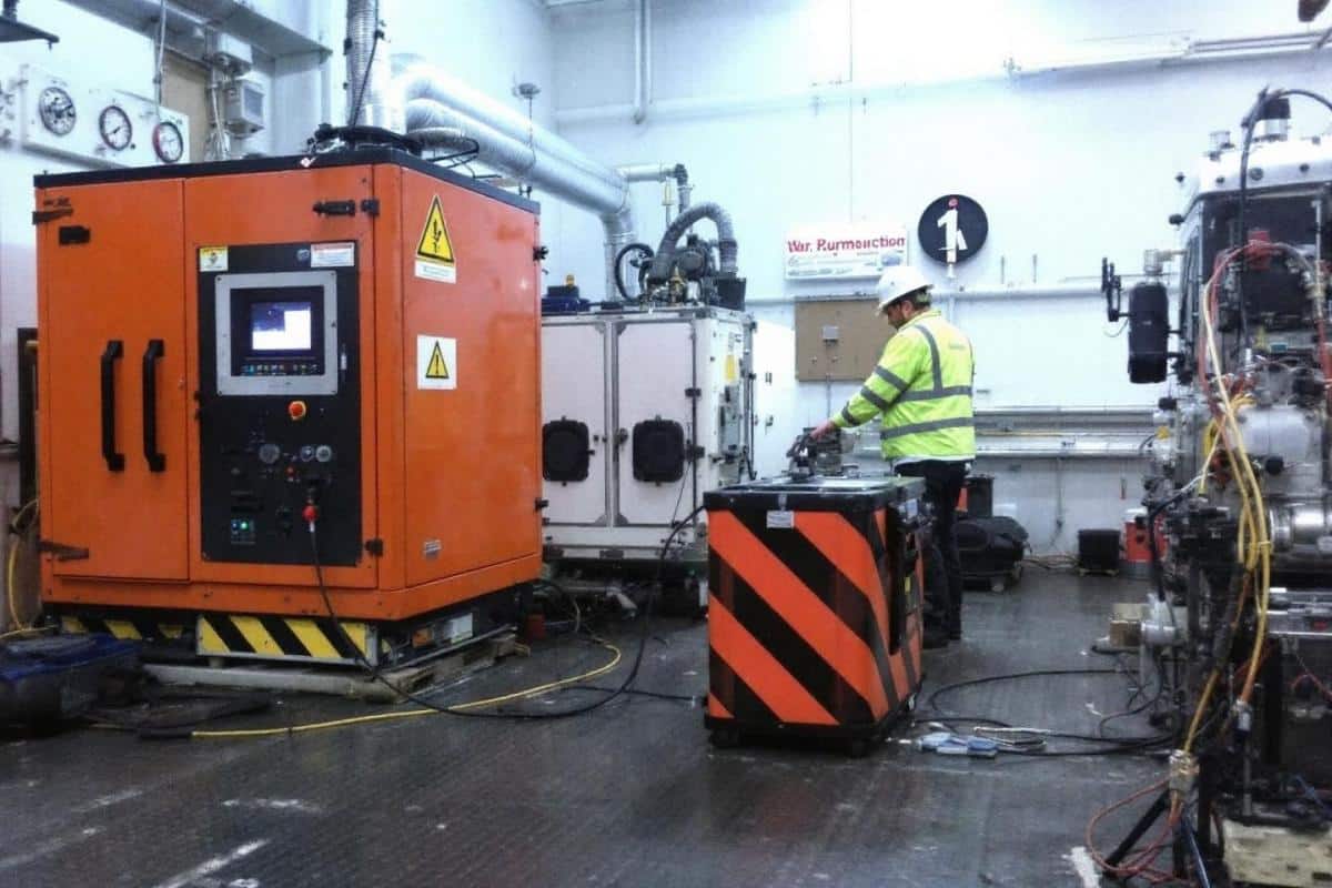 Branchement extracteur d'air sur interrupteur lumiere