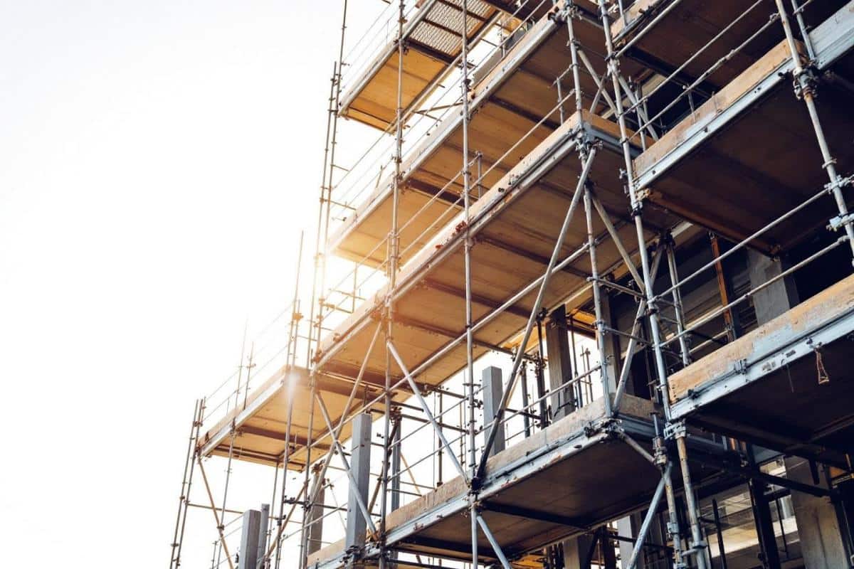 Comment réaliser un jambage d'ouverture de mur en pierre ?